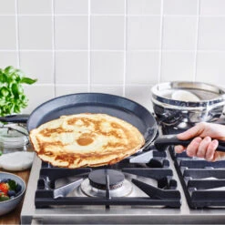 GreenPan Essentials Pannenkoekenpan Ø24 Cm -Keukenbenodigdheden Winkel 102 5917 3 1